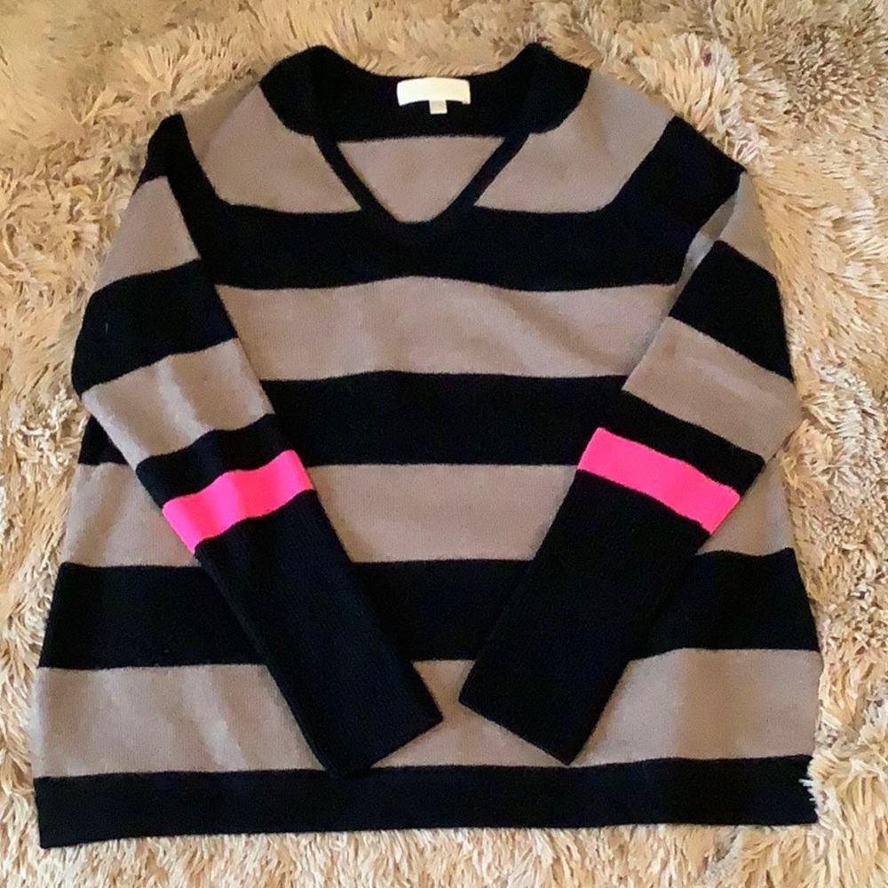 LISA TODD Long Sleeve Cashmere Sweater.  Size Small